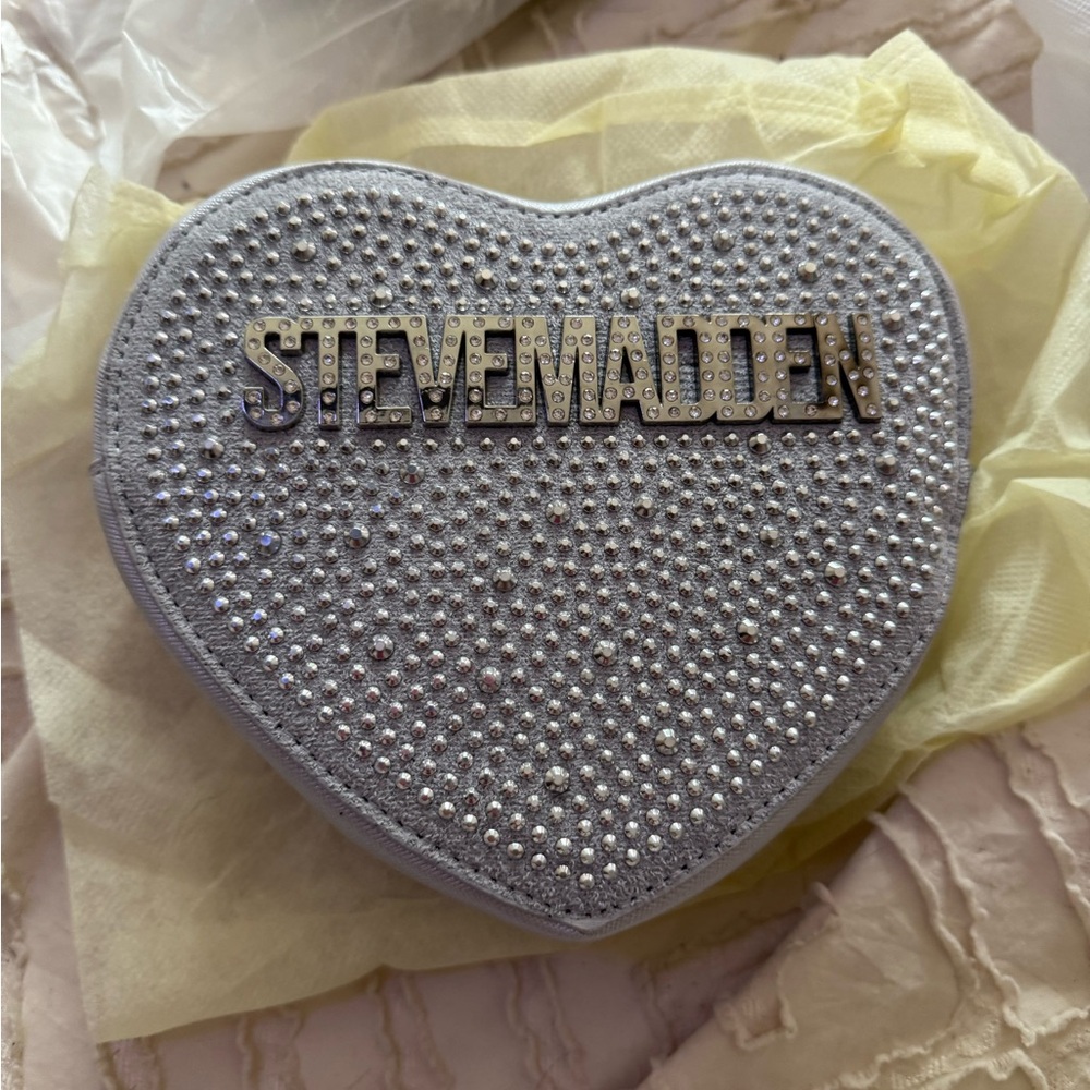 Steve Madden Silver Heart Clutch